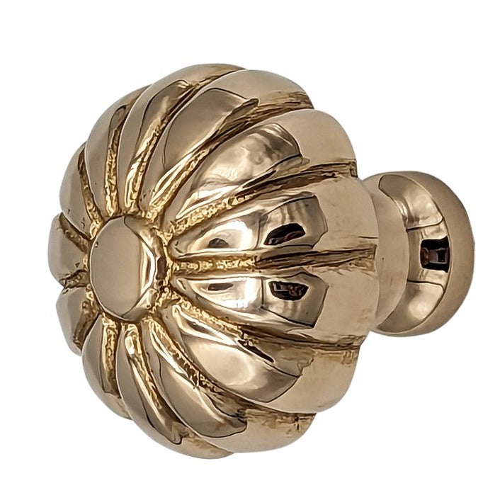 COPPER MOUNTAIN HARDWARE Round Daisy Flower Cabinet & Furniture Knob